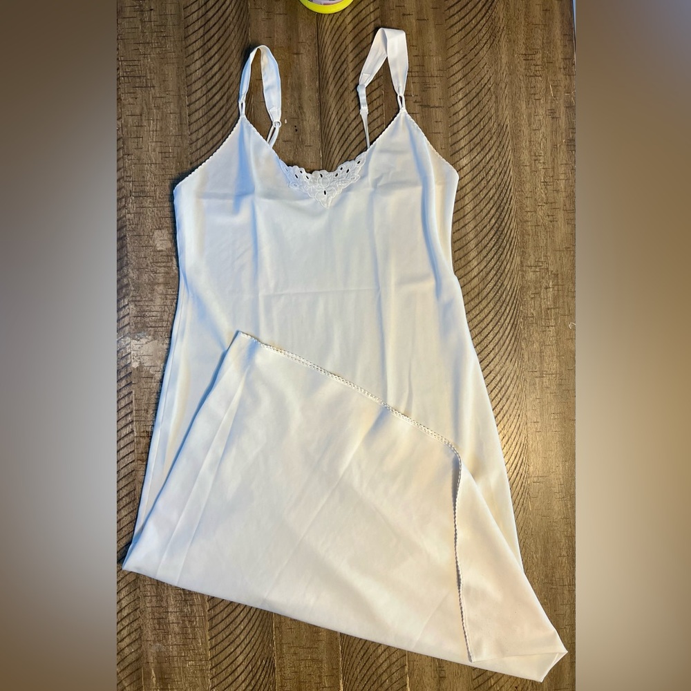 Vintage full length Vanith Fair slip dress adjustable straps